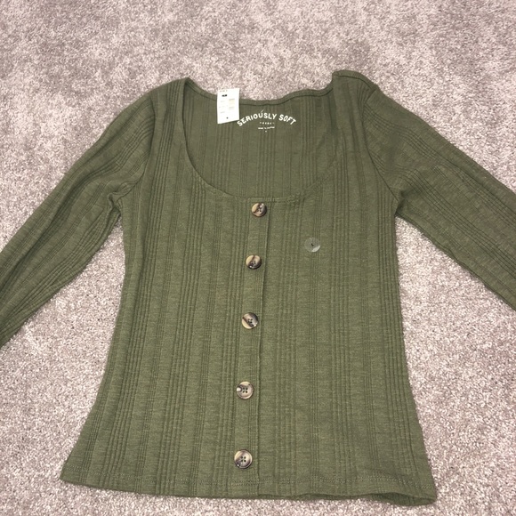 Dark green button up sweater! - Picture 2 of 2